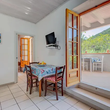 Casa Innamorata Mare Holiday home